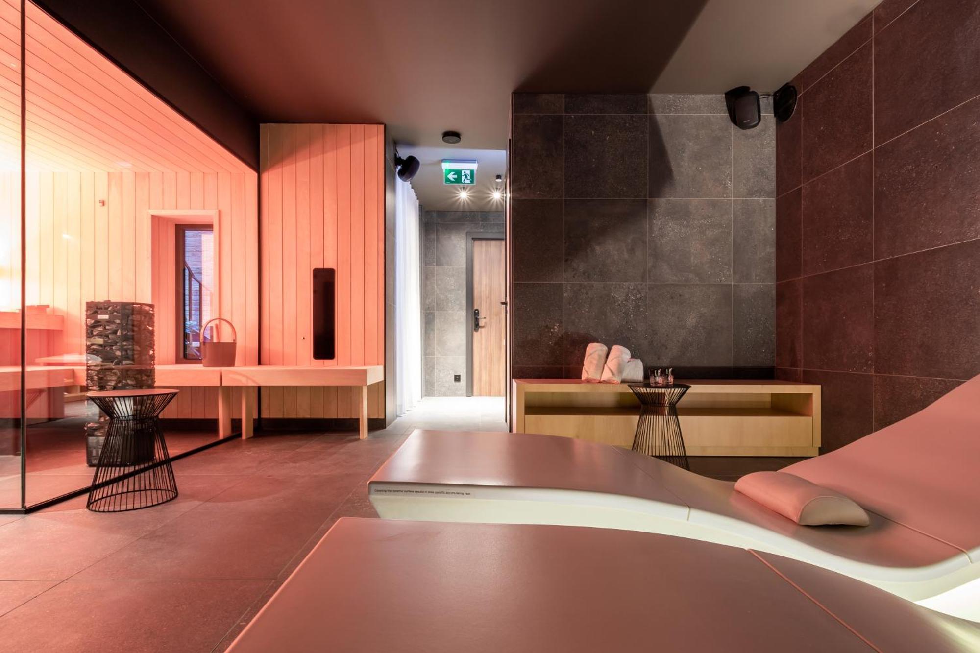 One Two Four - Hotel & Spa Ghent Exterior photo