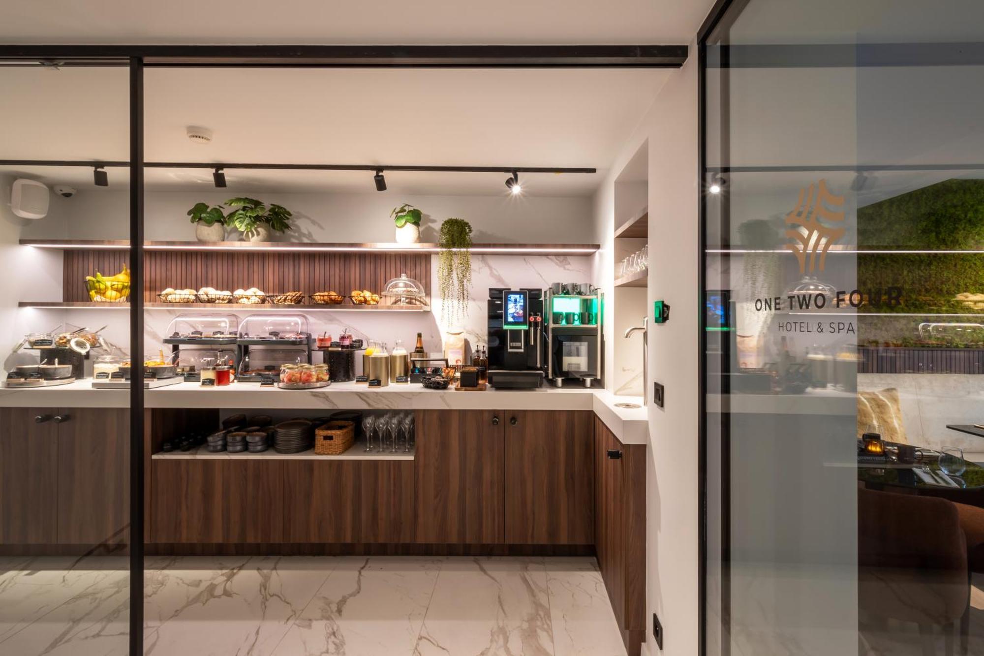 One Two Four - Hotel & Spa Ghent Exterior photo